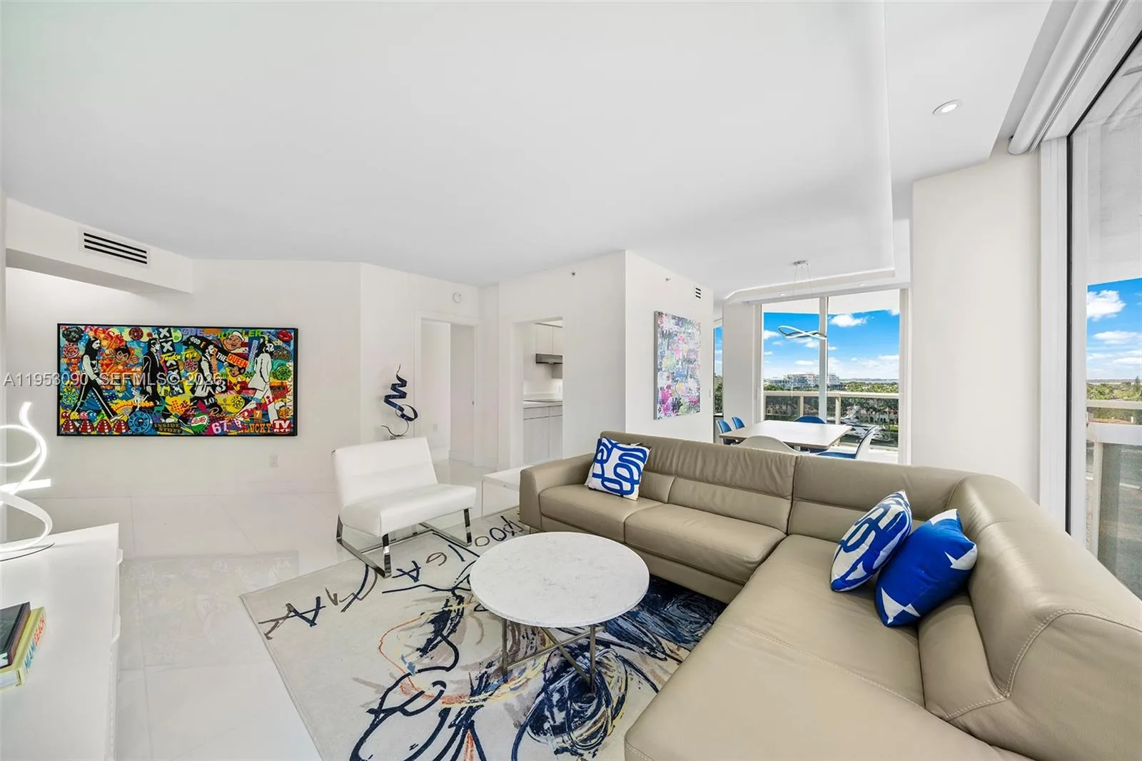 4779 Collins Ave # 907, Miami Beach, FL 33140
