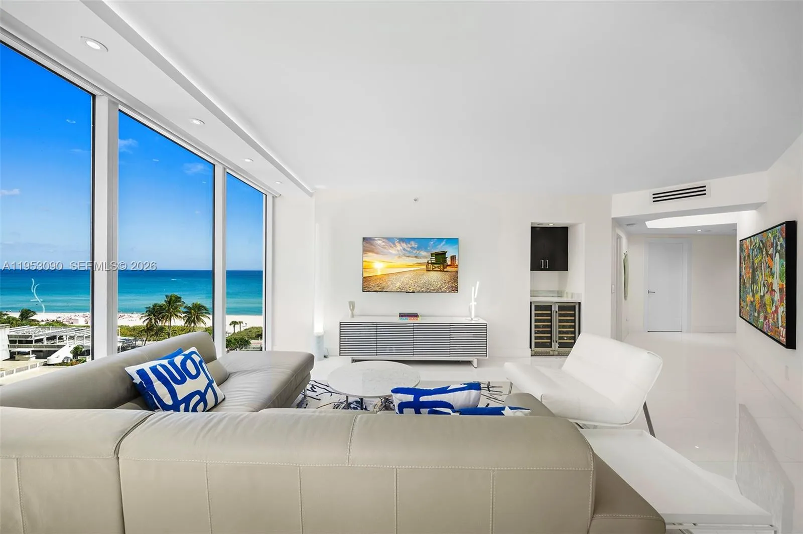 4779 Collins Ave # 907, Miami Beach, FL 33140 photo 2