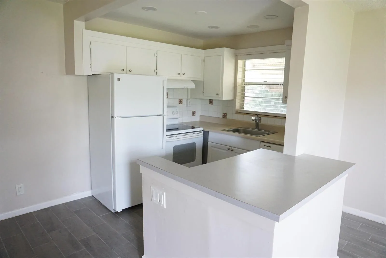 249 Sheffield K, West Palm Beach, FL 33417