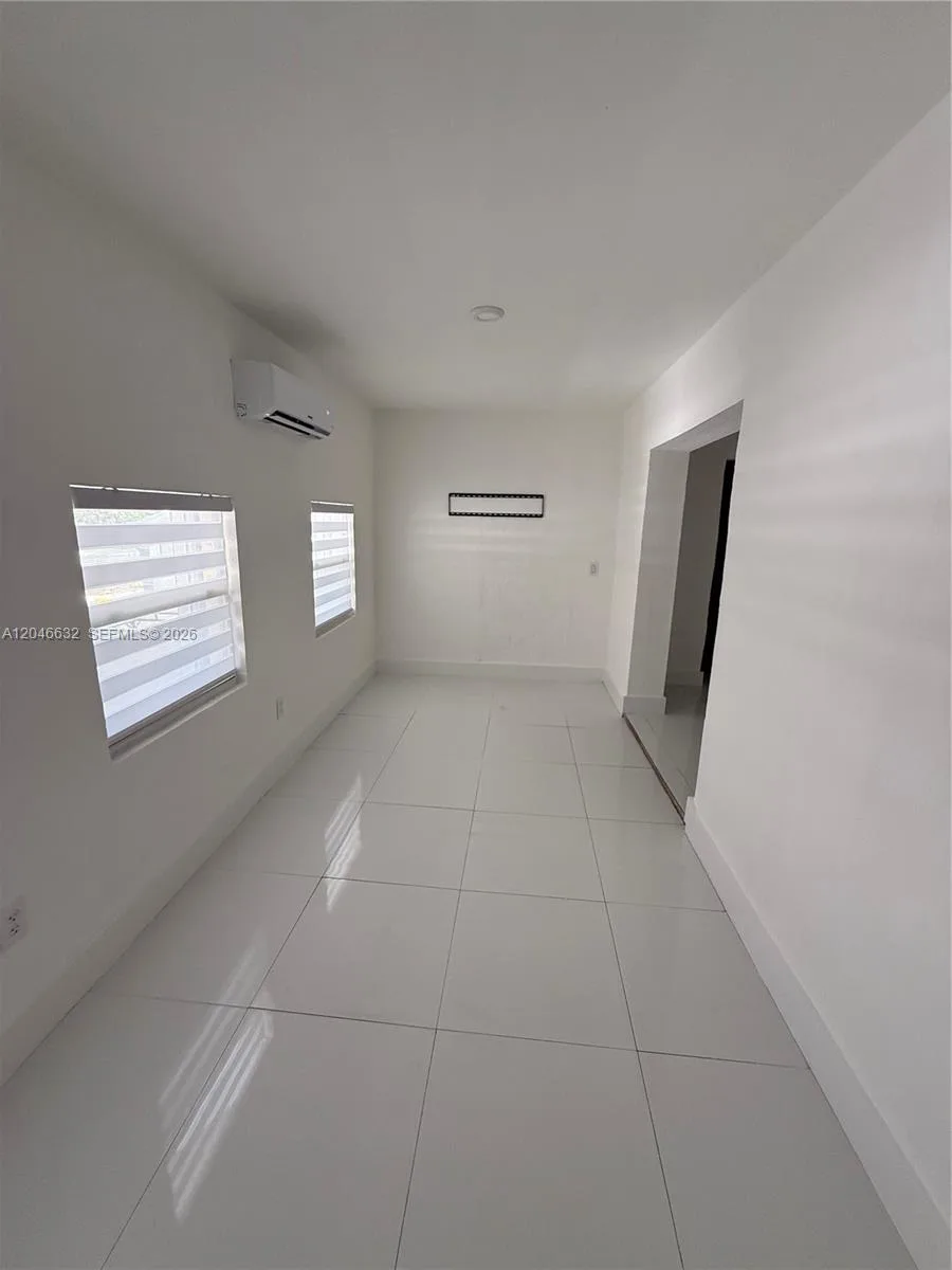 6716 NW 6th Ave # 2, Miami, FL 33150 — zdjęcie 4