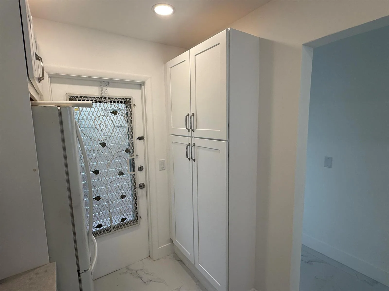 460 Paradise Isle Boulevard # 101, Hallandale Beach, FL 33009 photo 10