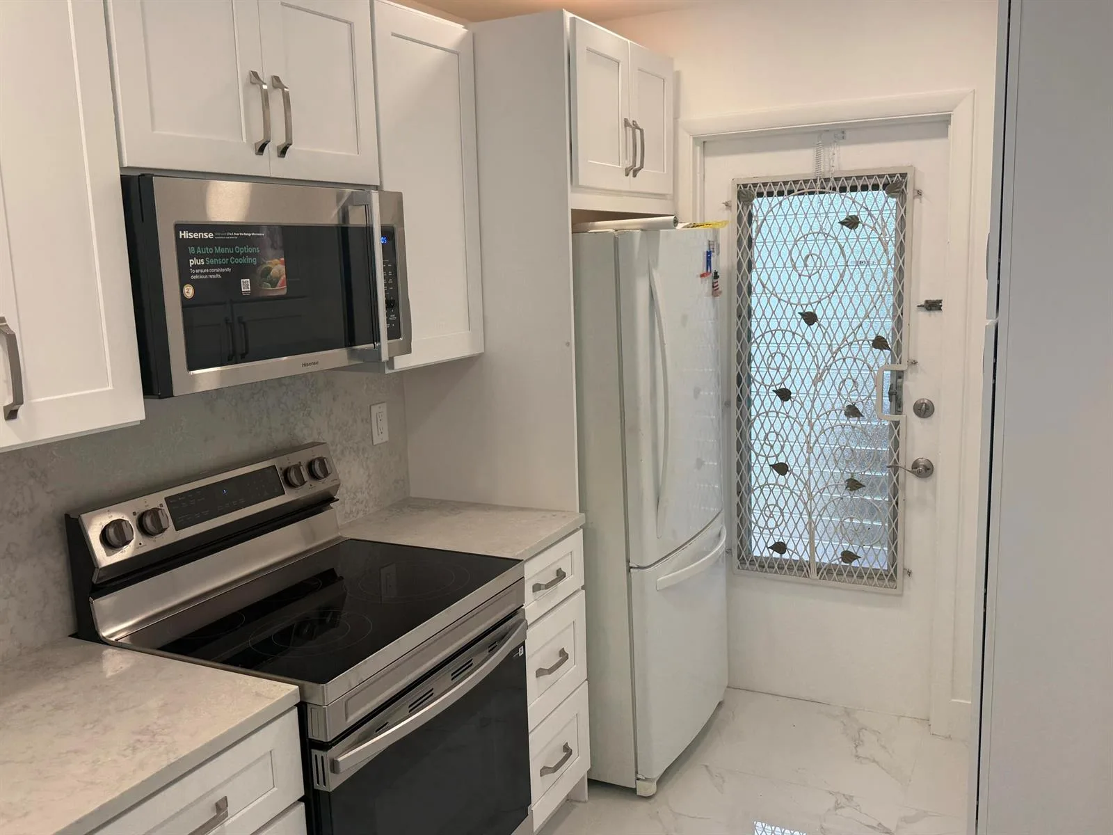 460 Paradise Isle Boulevard # 101, Hallandale Beach, FL 33009 photo 7