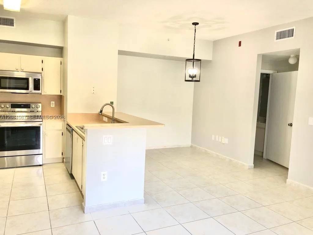 7250 NW 114th Ave # 107, Doral, FL 33178