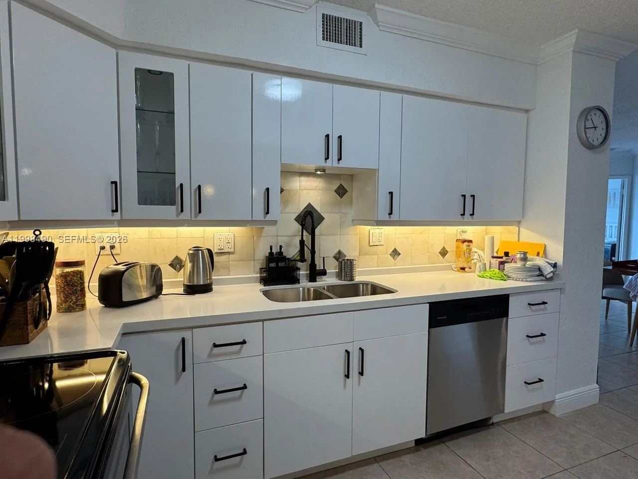 3600 Mystic Pointe Dr # 910, Aventura, FL 33180 photo 4
