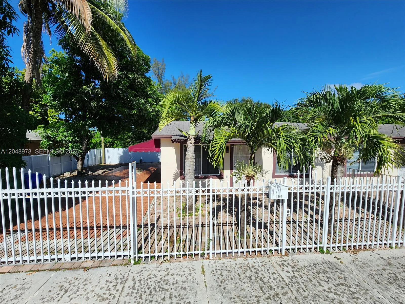 1097 NW 38th St, Miami, FL 33127