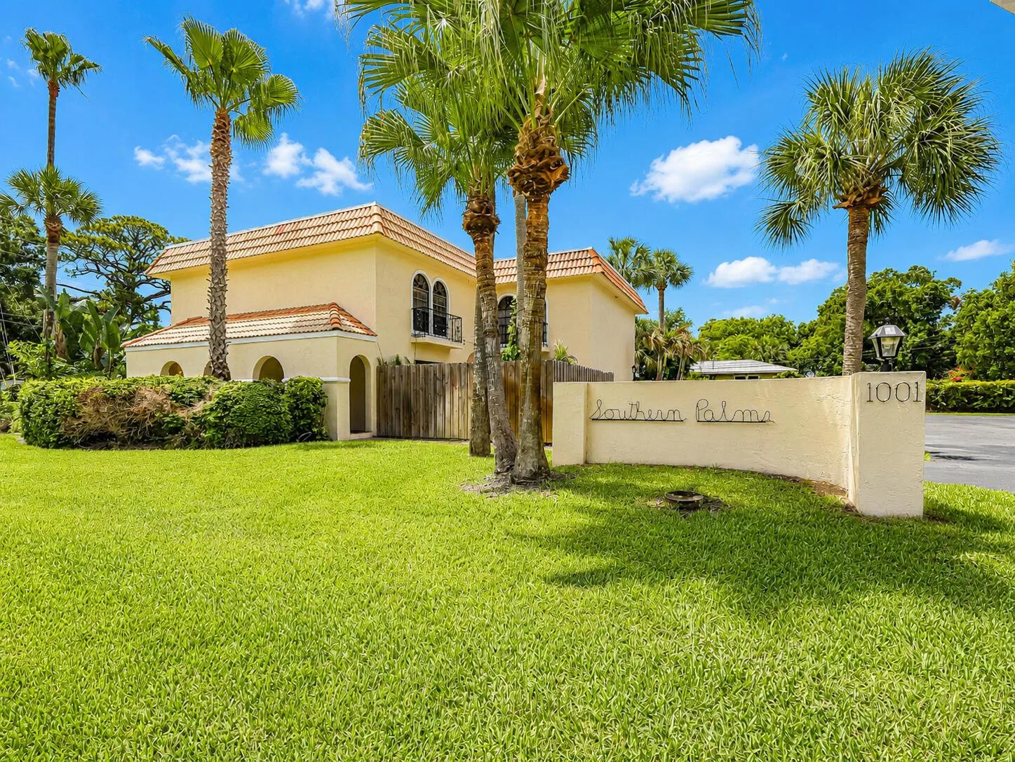 1001 Royal Palm Boulevard # A4, Vero Beach, FL 32960
