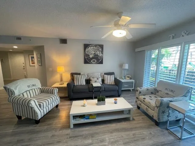 2131 SE 10th Avenue # 1112, Fort Lauderdale, FL 33316 photo 2