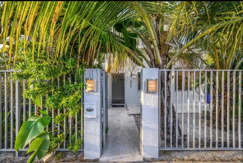 3427 Frow Ave, Miami, FL 33133 photo 6