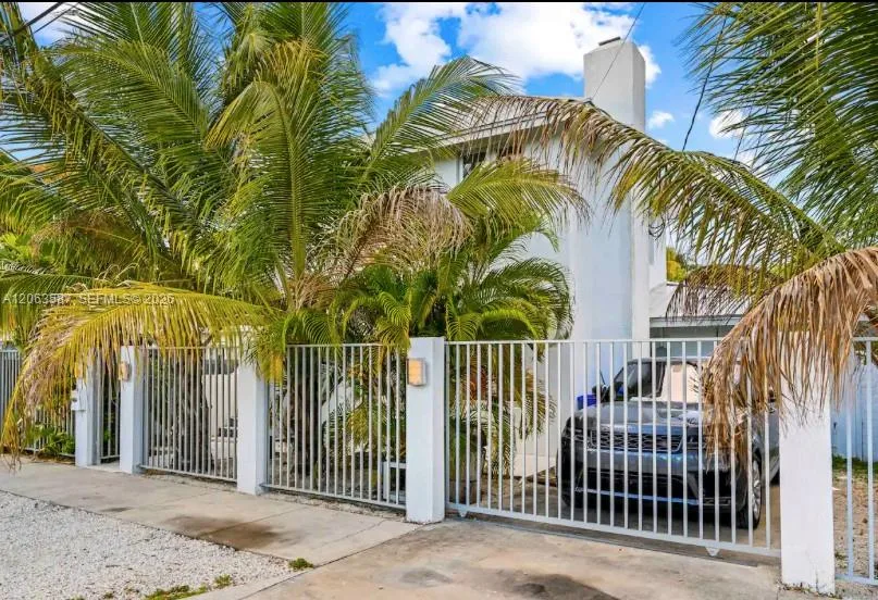 3427 Frow Ave, Miami, FL 33133 photo 7