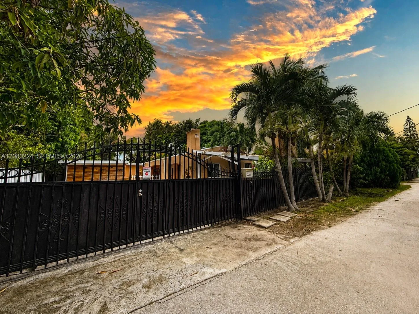 738 NE 83rd Ter, Miami, FL 33138