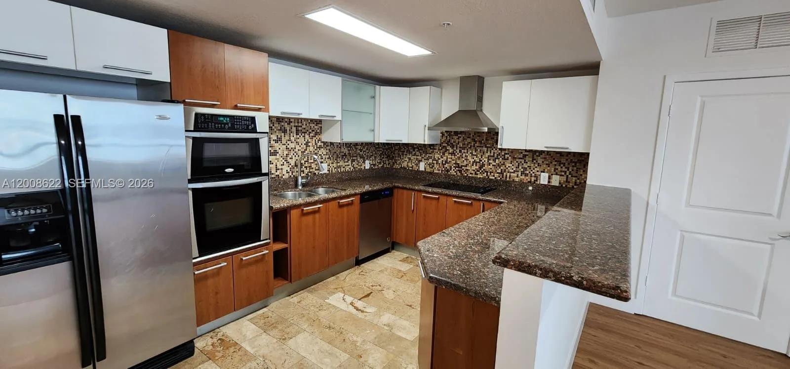 170 SE 14th St # 1408, Miami, FL 33131 photo 3