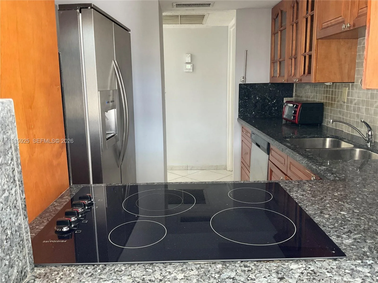 200 172nd St # 520, Sunny Isles Beach, FL 33160 photo 2