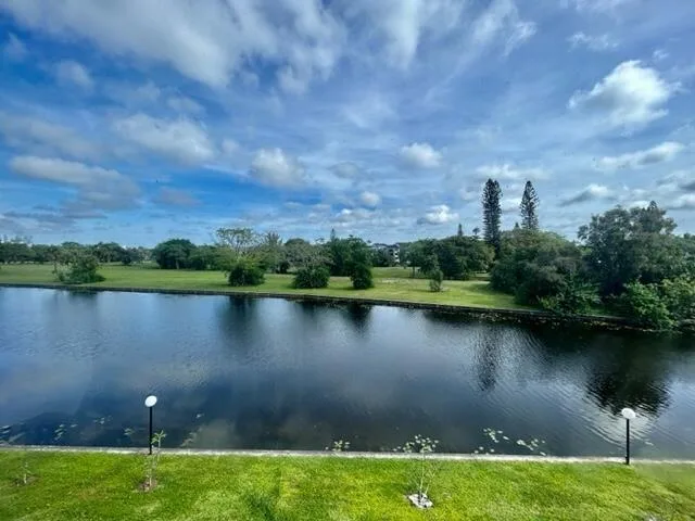 3601 Inverrary Drive # 306, Lauderhill, FL 33319