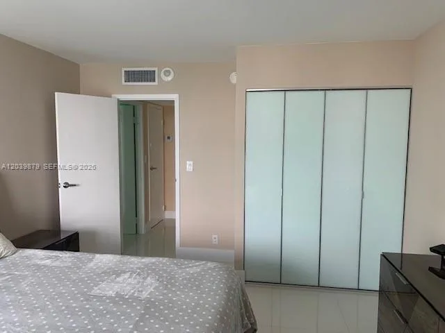 100 Bayview Dr # 904, Sunny Isles Beach, FL 33160 photo 11