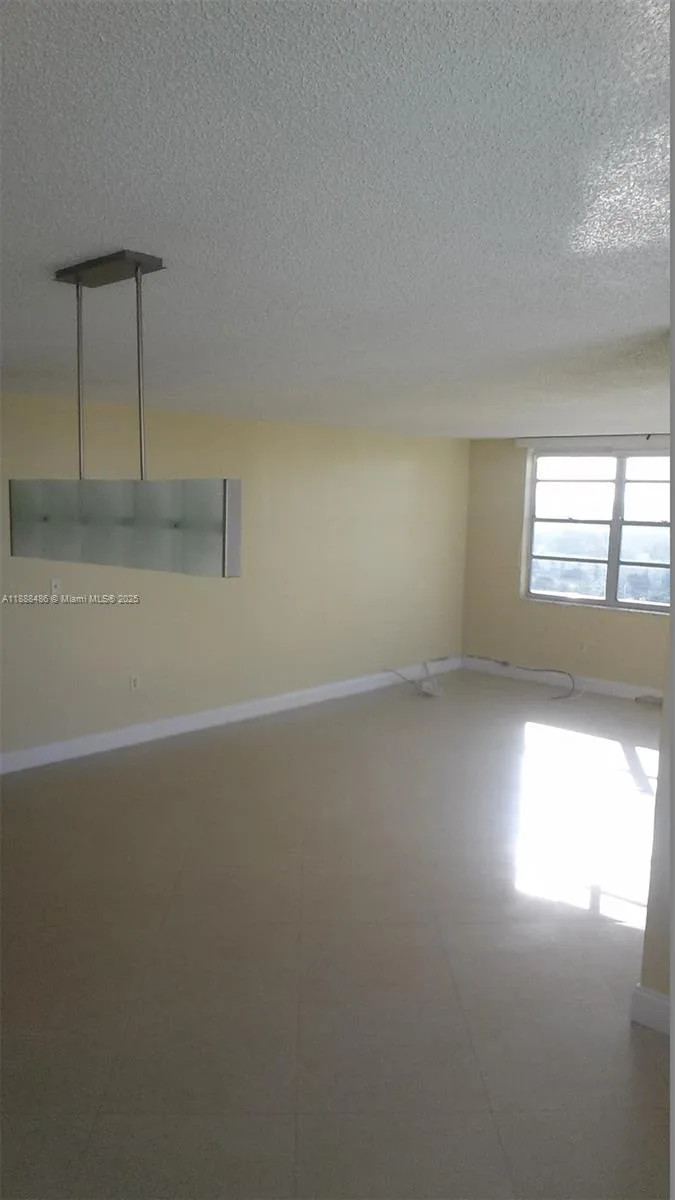 2750 NE 183rd St # 2305, Aventura, FL 33160 photo 12