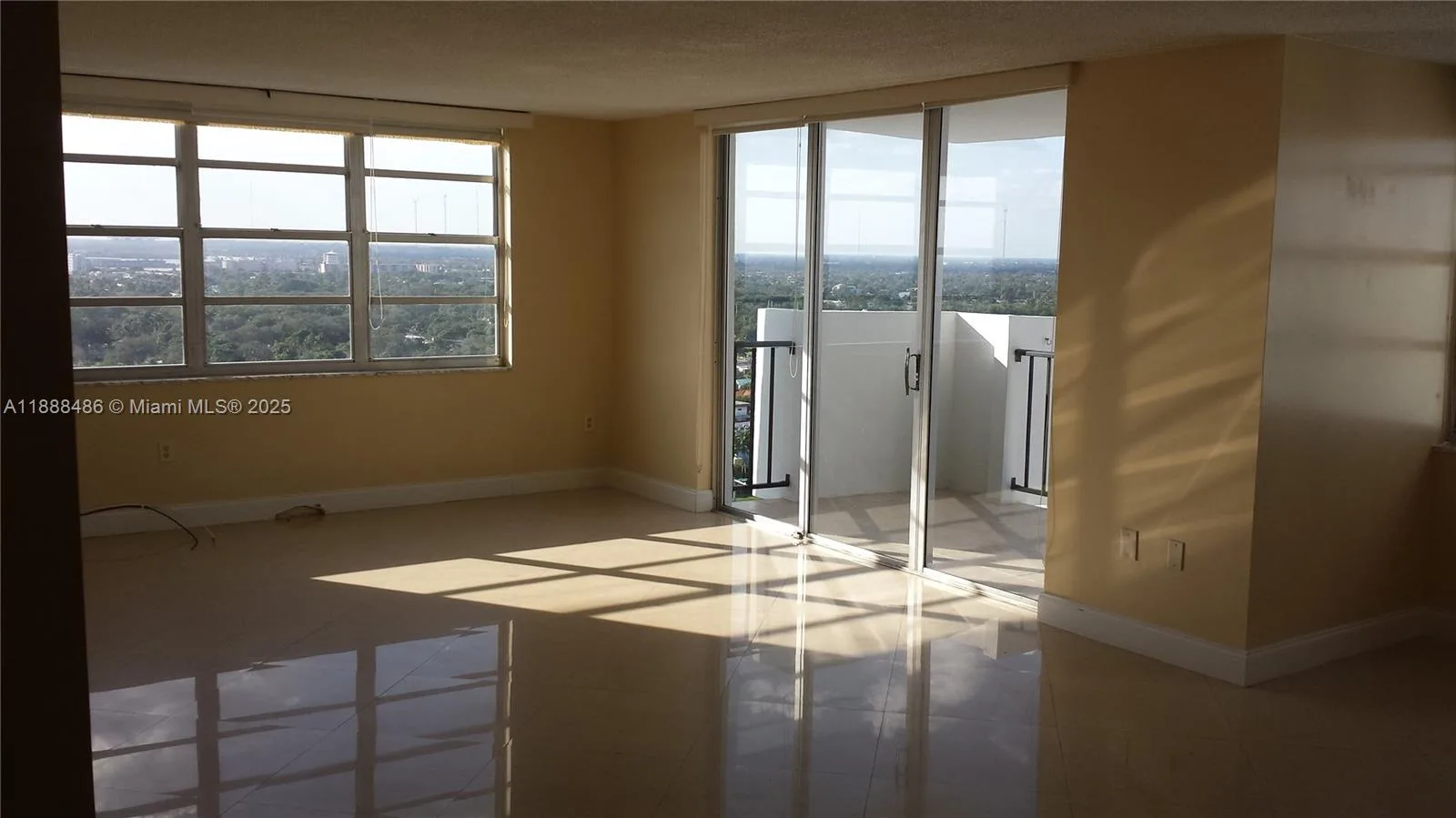 2750 NE 183rd St # 2305, Aventura, FL 33160 photo 6