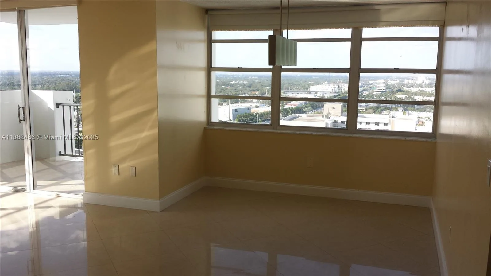2750 NE 183rd St # 2305, Aventura, FL 33160 photo 7