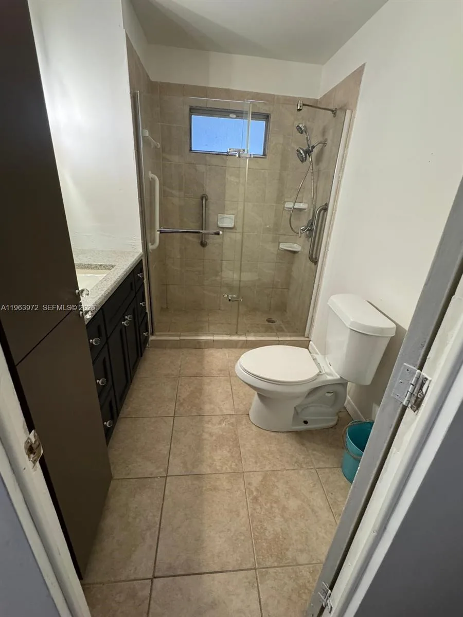 1721 SW 84th Ave, Davie, FL 33324 photo 6
