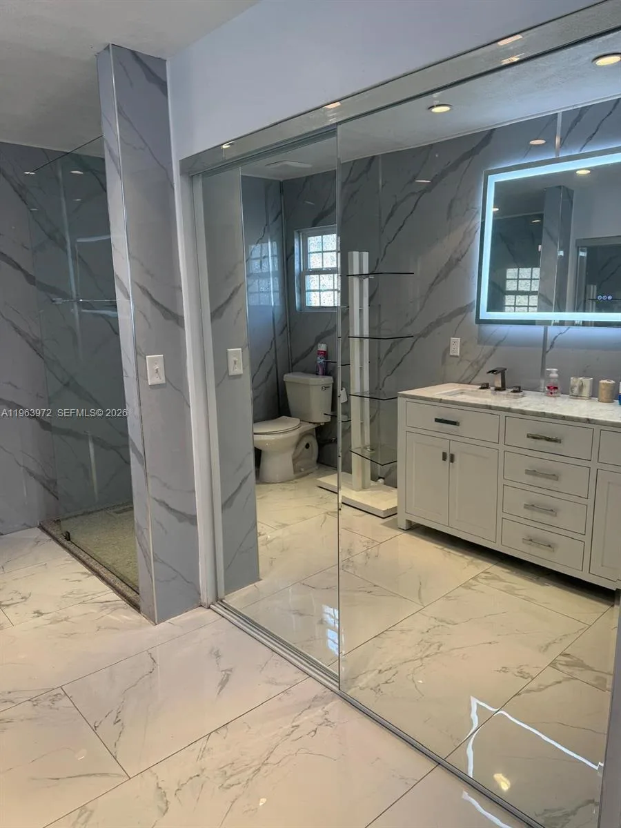 1721 SW 84th Ave, Davie, FL 33324 photo 9