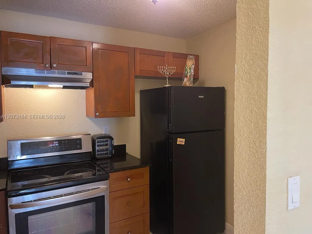 4251 NW 5th St # 112, Plantation, FL 33317