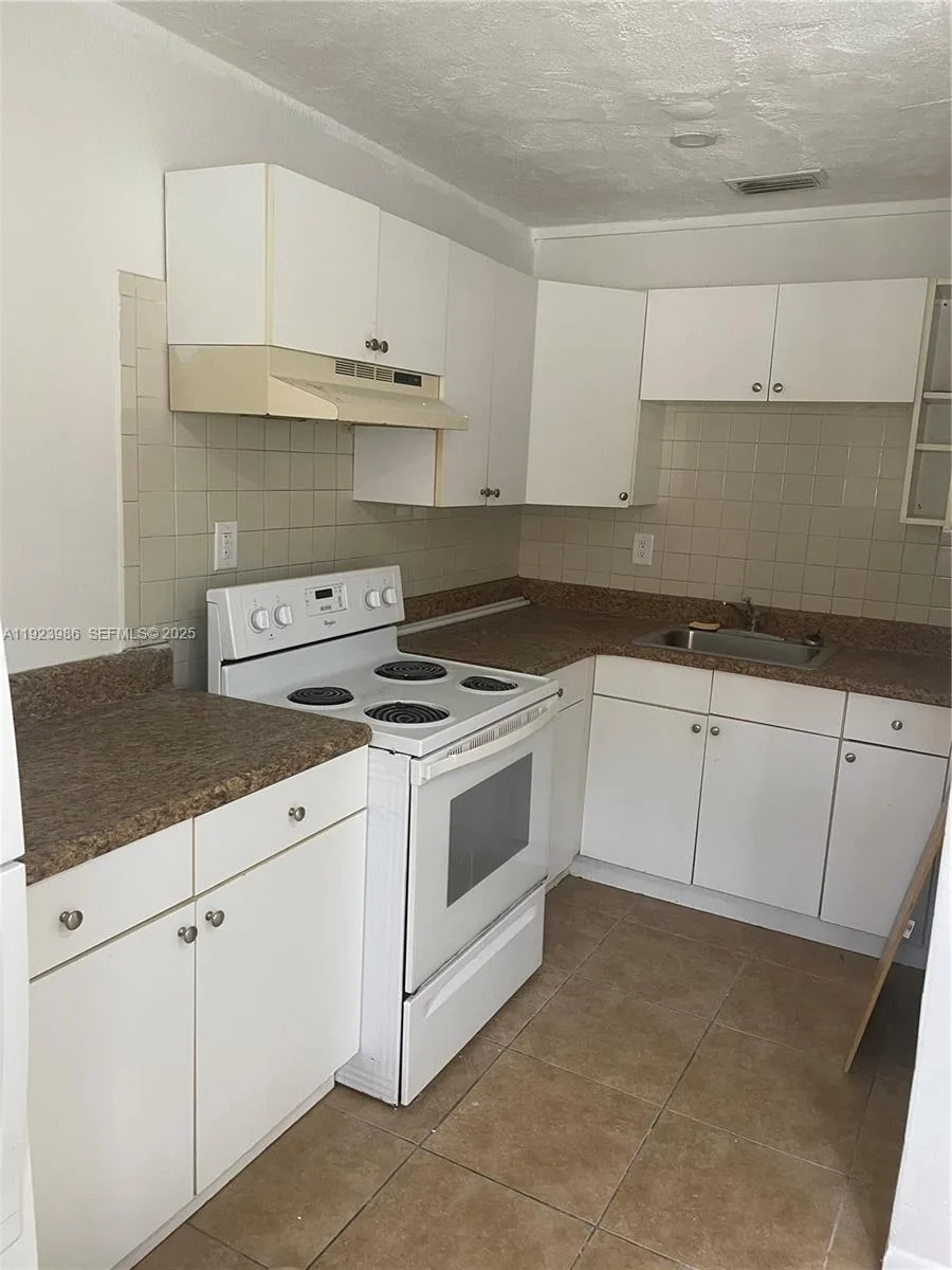 2481 NW 13th Ct # 1-2, Fort Lauderdale, FL 33311 photo 7