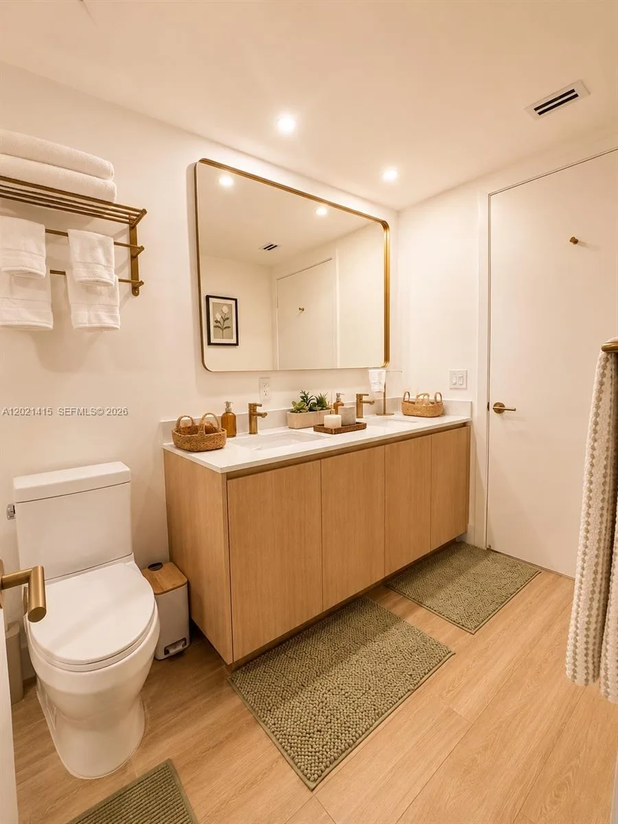 90 NE 32nd St # 903, Miami, FL 33137 photo 9