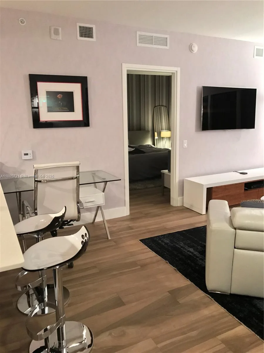 1300 Brickell Bay Dr # 3205, Miami, FL 33131 photo 7