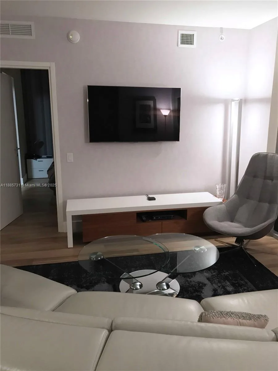 1300 Brickell Bay Dr # 3205, Miami, FL 33131 photo 8