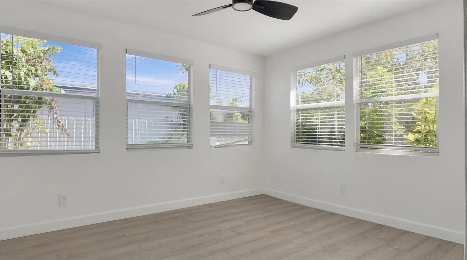 720 S 11th Street, Lantana, FL 33462 photo 5