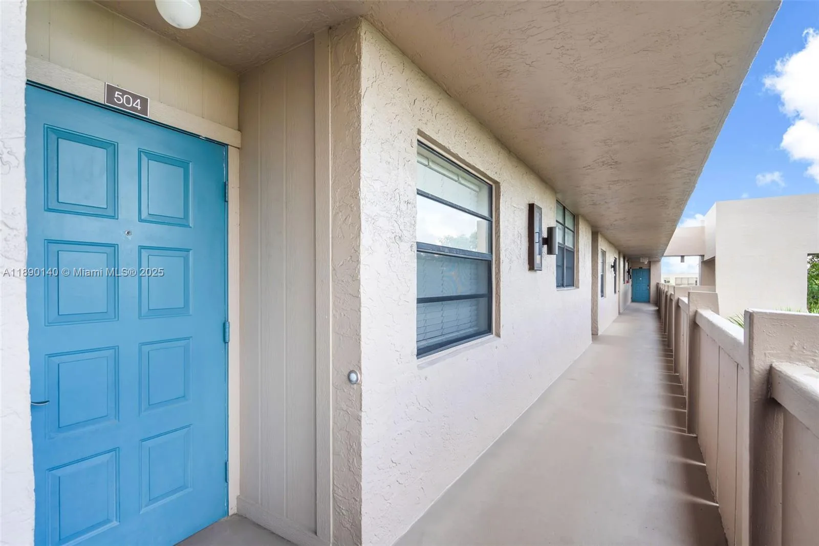 1100 Colony Point Cir # 504, Pembroke Pines, FL 33026 photo 4