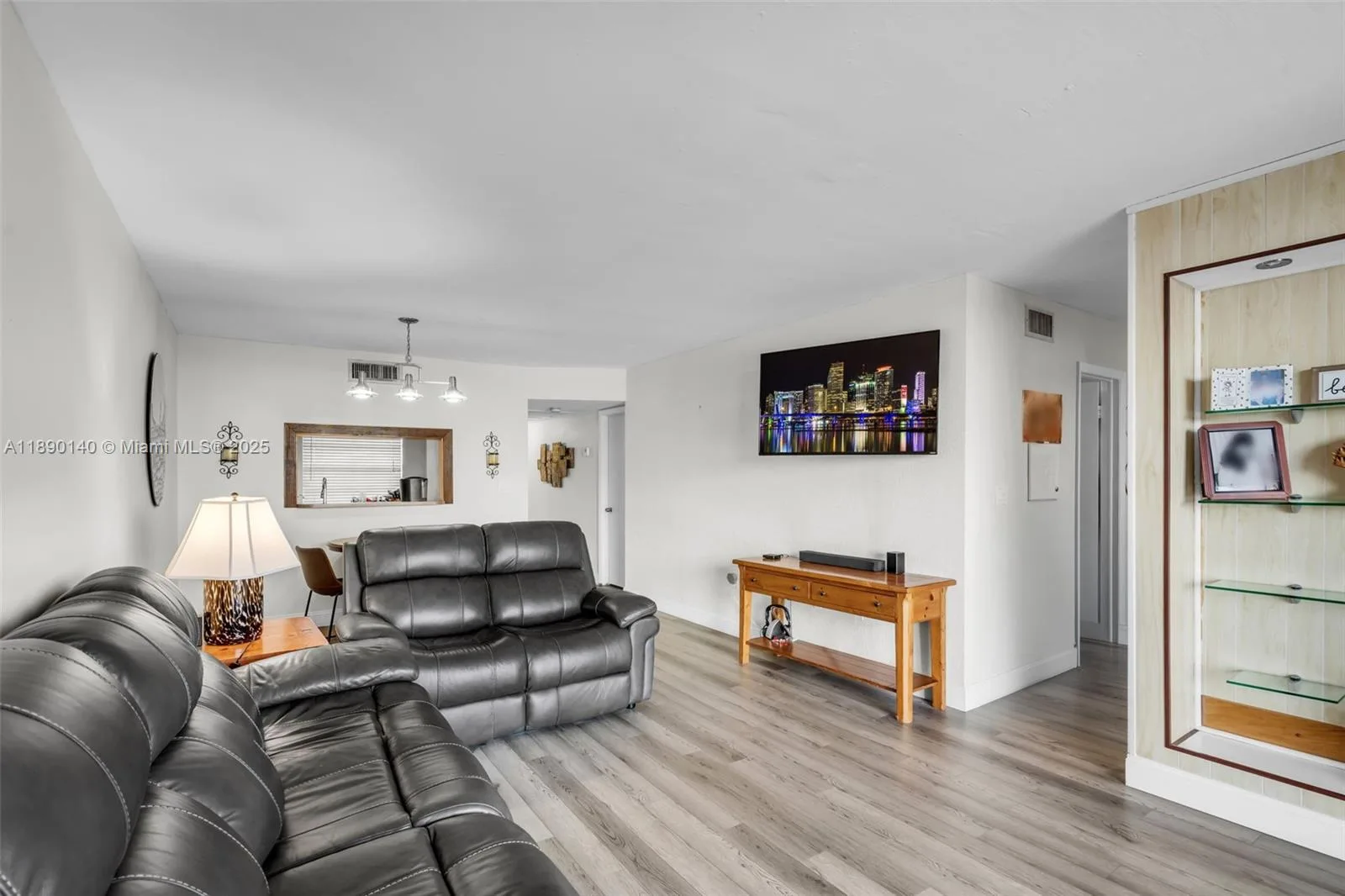 1100 Colony Point Cir # 504, Pembroke Pines, FL 33026 photo 7