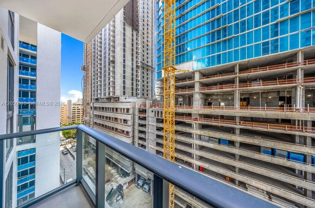 11 NE 6th St # 1106, Miami, FL 33132 photo 7