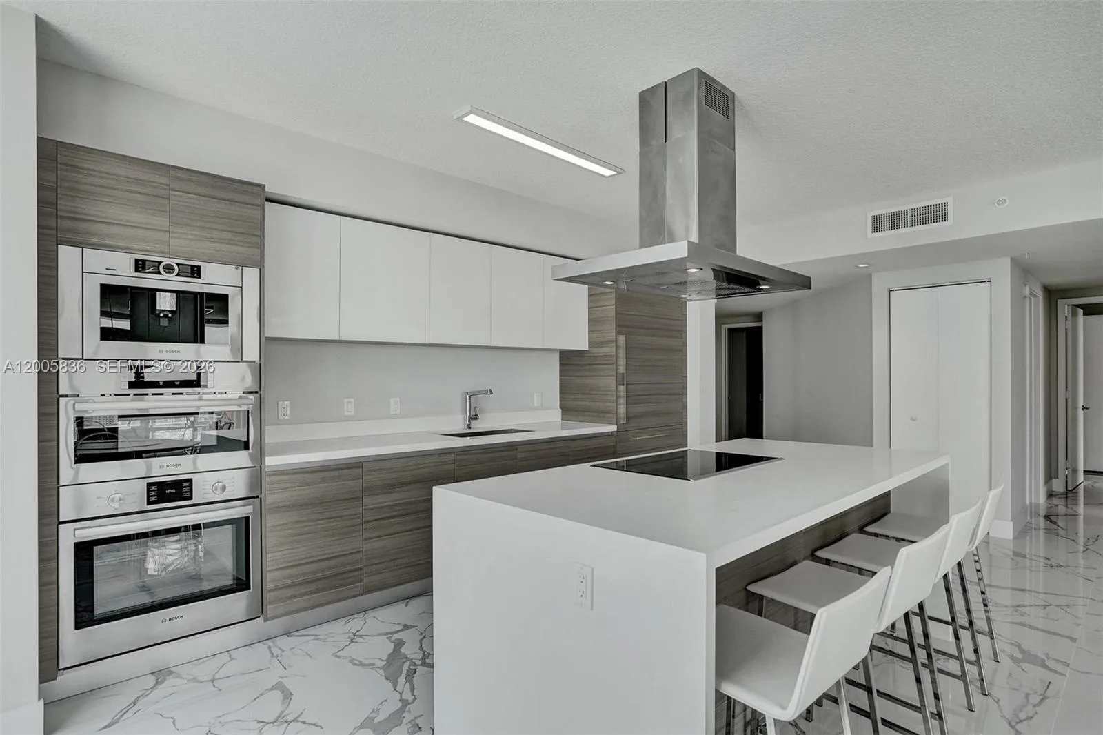 330 Sunny Isles Blvd # 5-2207, Sunny Isles Beach, FL 33160 photo 4