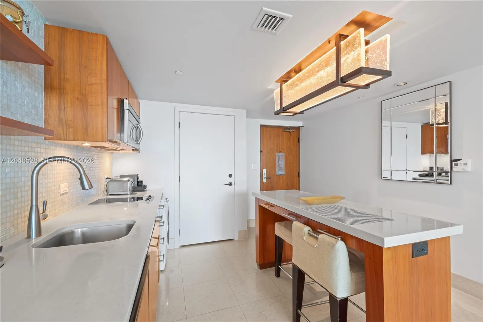 6801 Collins Ave # 516, Miami Beach, FL 33141 photo 3