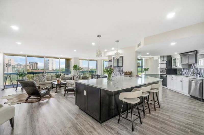 1900 Consulate Place # 406, West Palm Beach, FL 33401