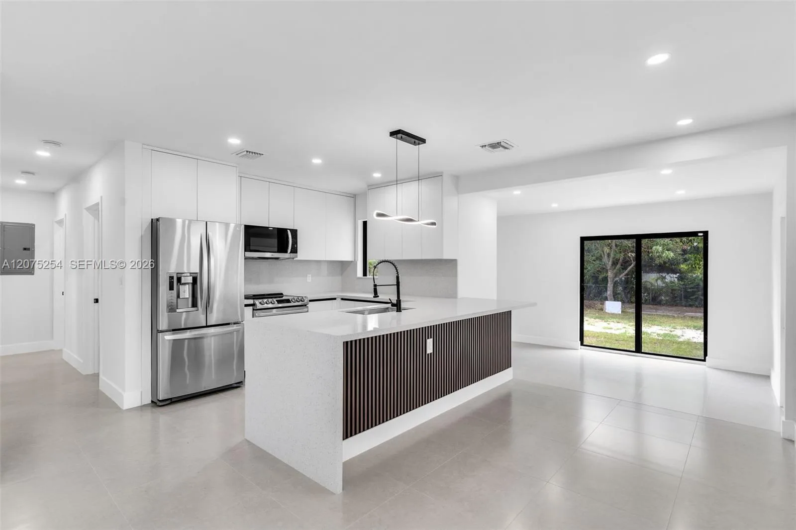 544 NW 12th St, Homestead, FL 33030 photo 8
