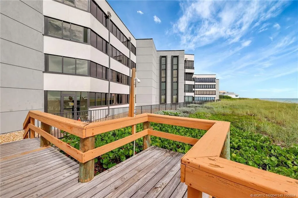 1357 NE Ocean Boulevard # 215, Stuart, FL 34996