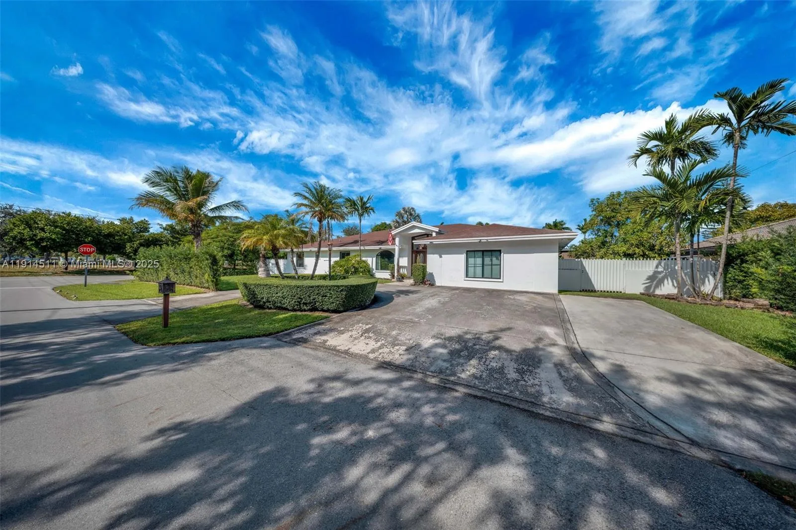 10195 NW 26th St, Doral, FL 33172 photo 5