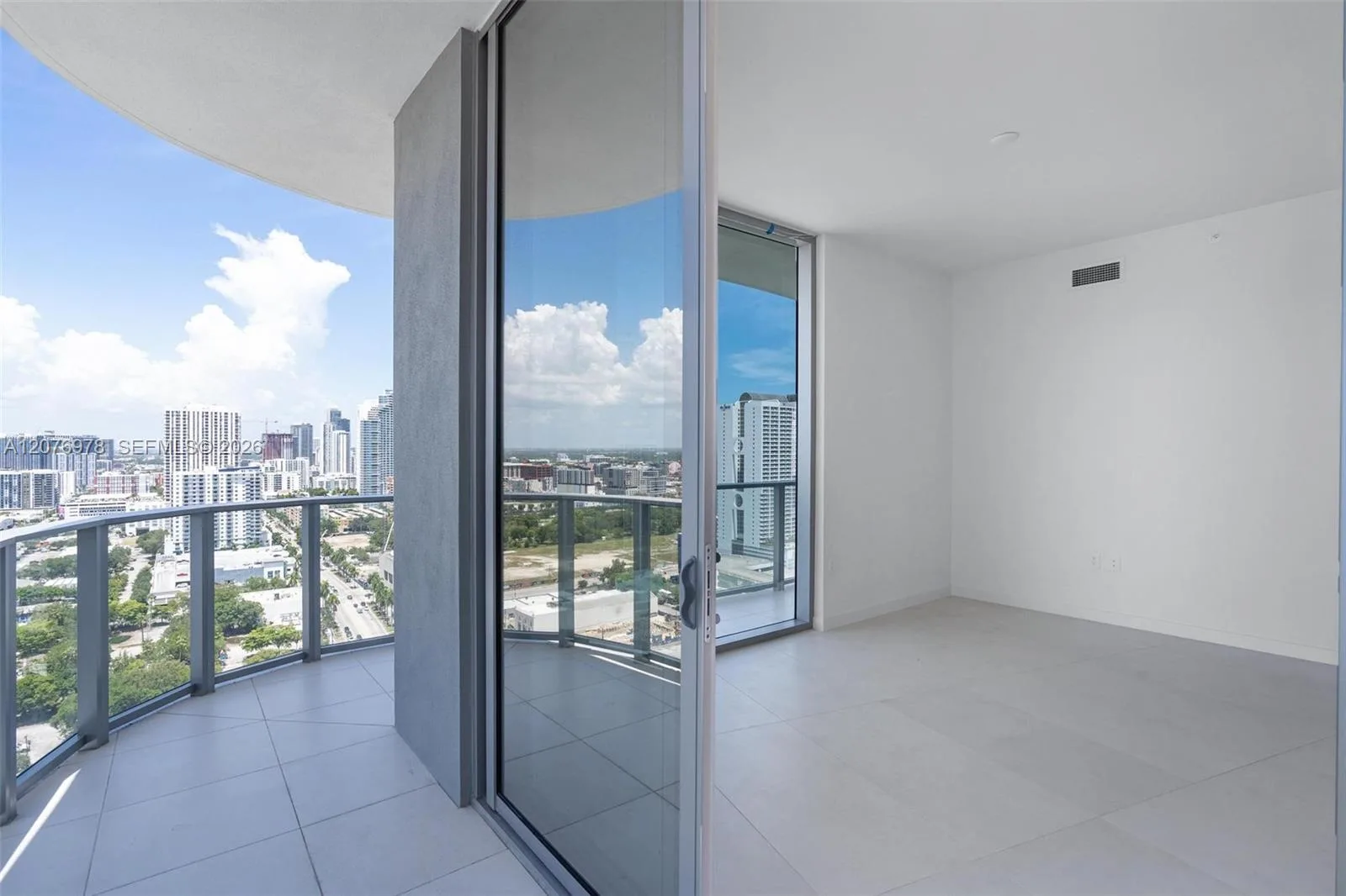 1400 Biscayne Blvd # 2507, Miami, FL 33132