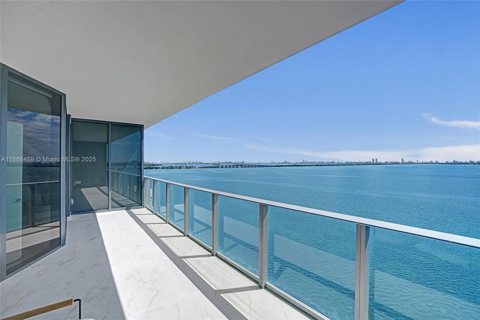 700 NE 24th St # 806, Miami, FL 33137