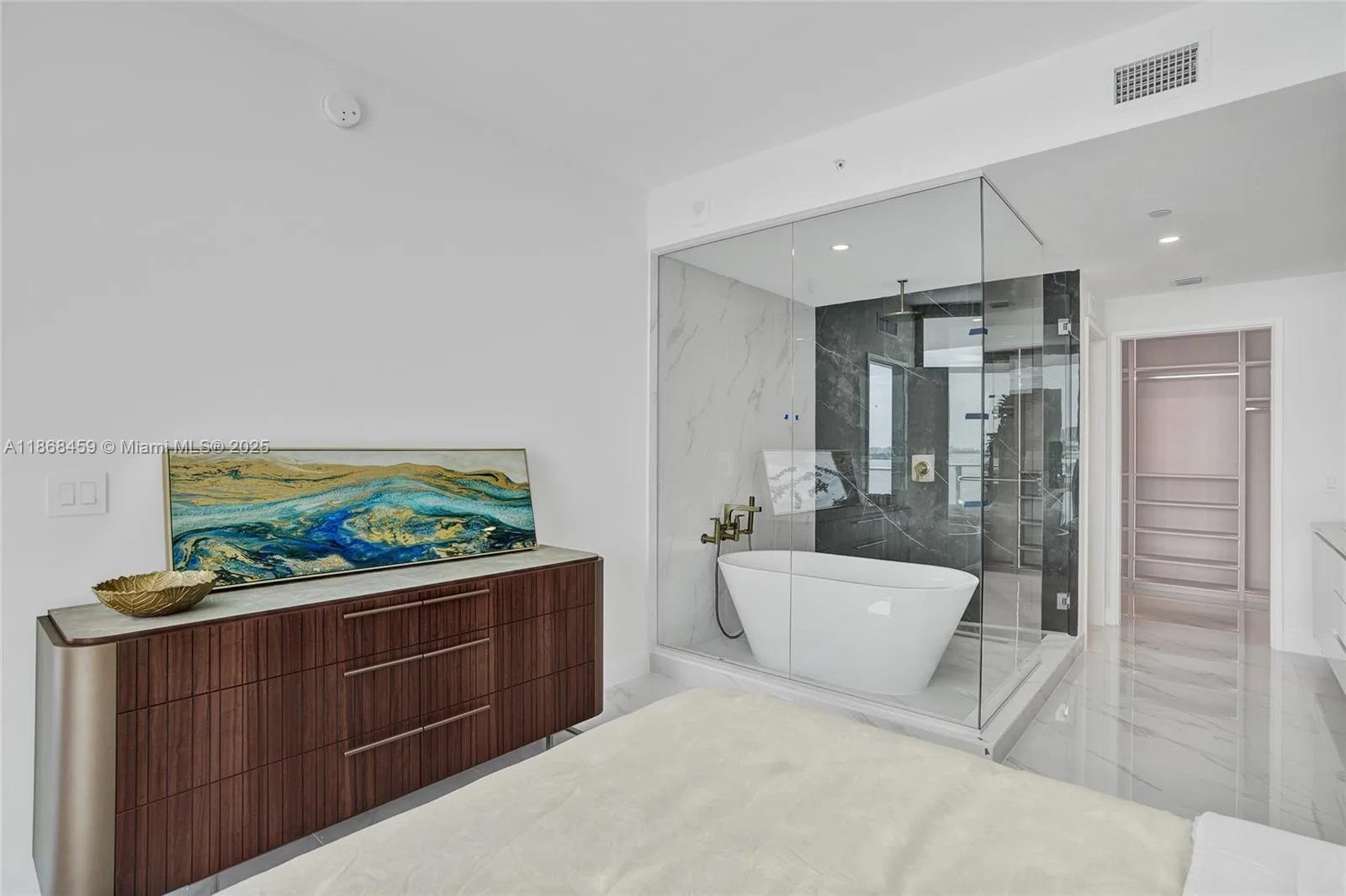 700 NE 24th St # 806, Miami, FL 33137 photo 11