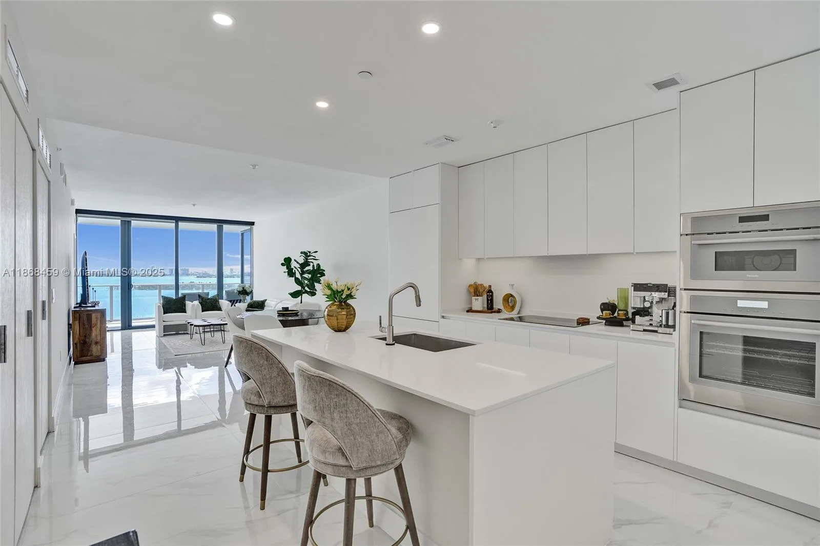 700 NE 24th St # 806, Miami, FL 33137 photo 3
