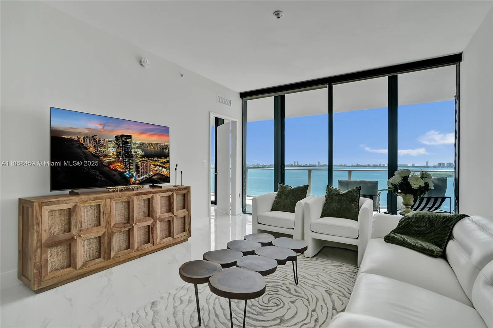 700 NE 24th St # 806, Miami, FL 33137 photo 6