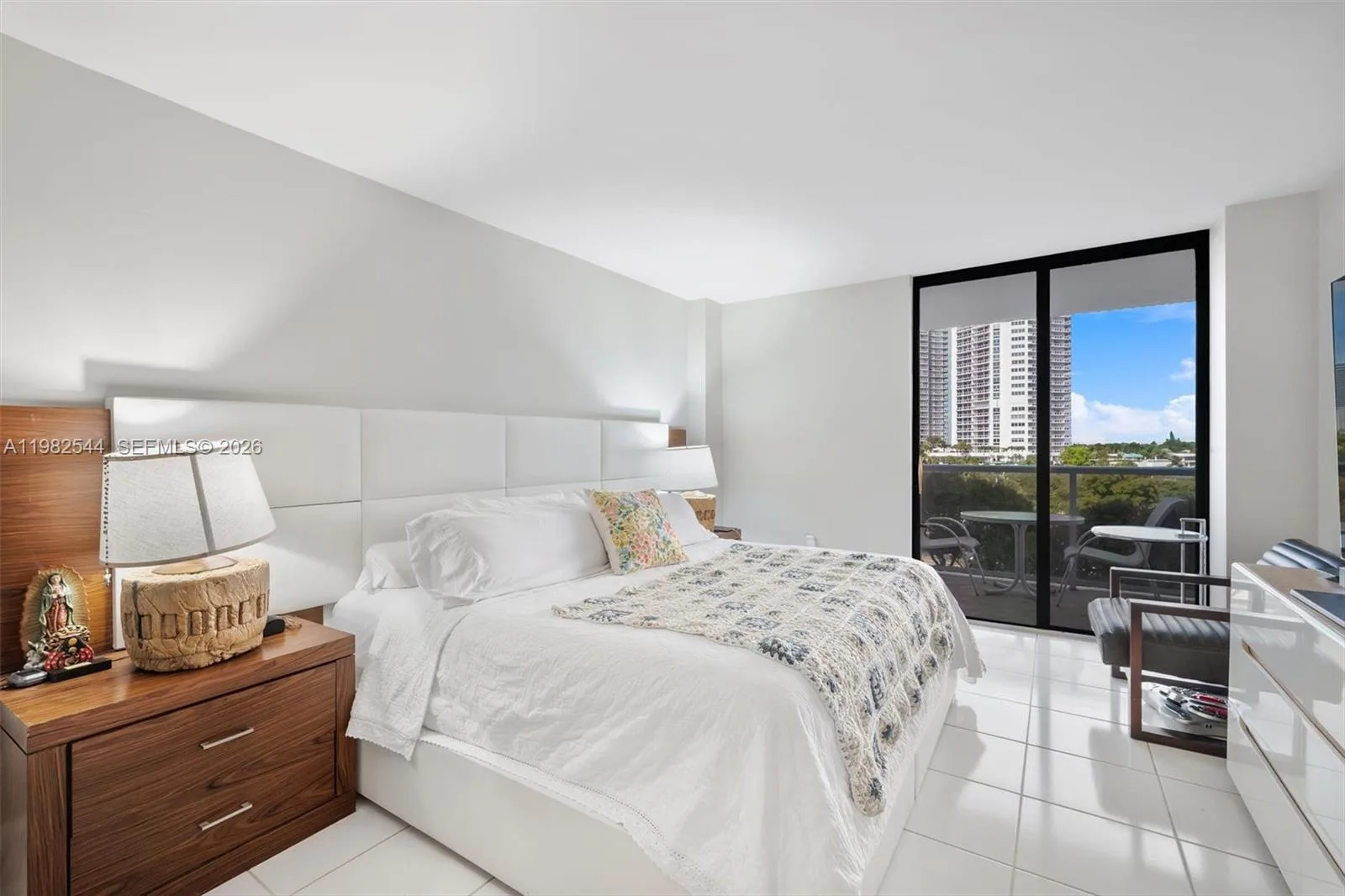 3731 N Country Club Dr # 521, Aventura, FL 33180 photo 9