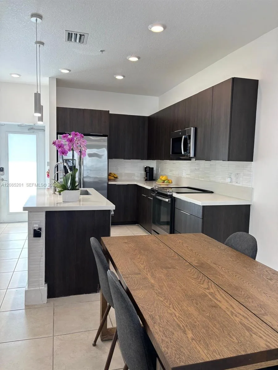 4740 NW 84th Ct # 32, Doral, FL 33166