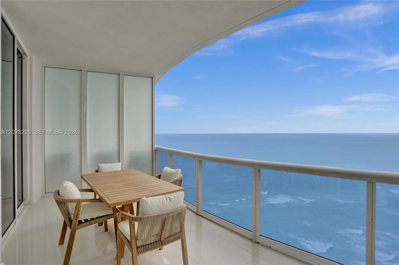 15901 Collins Ave # 2807, Sunny Isles Beach, FL 33160