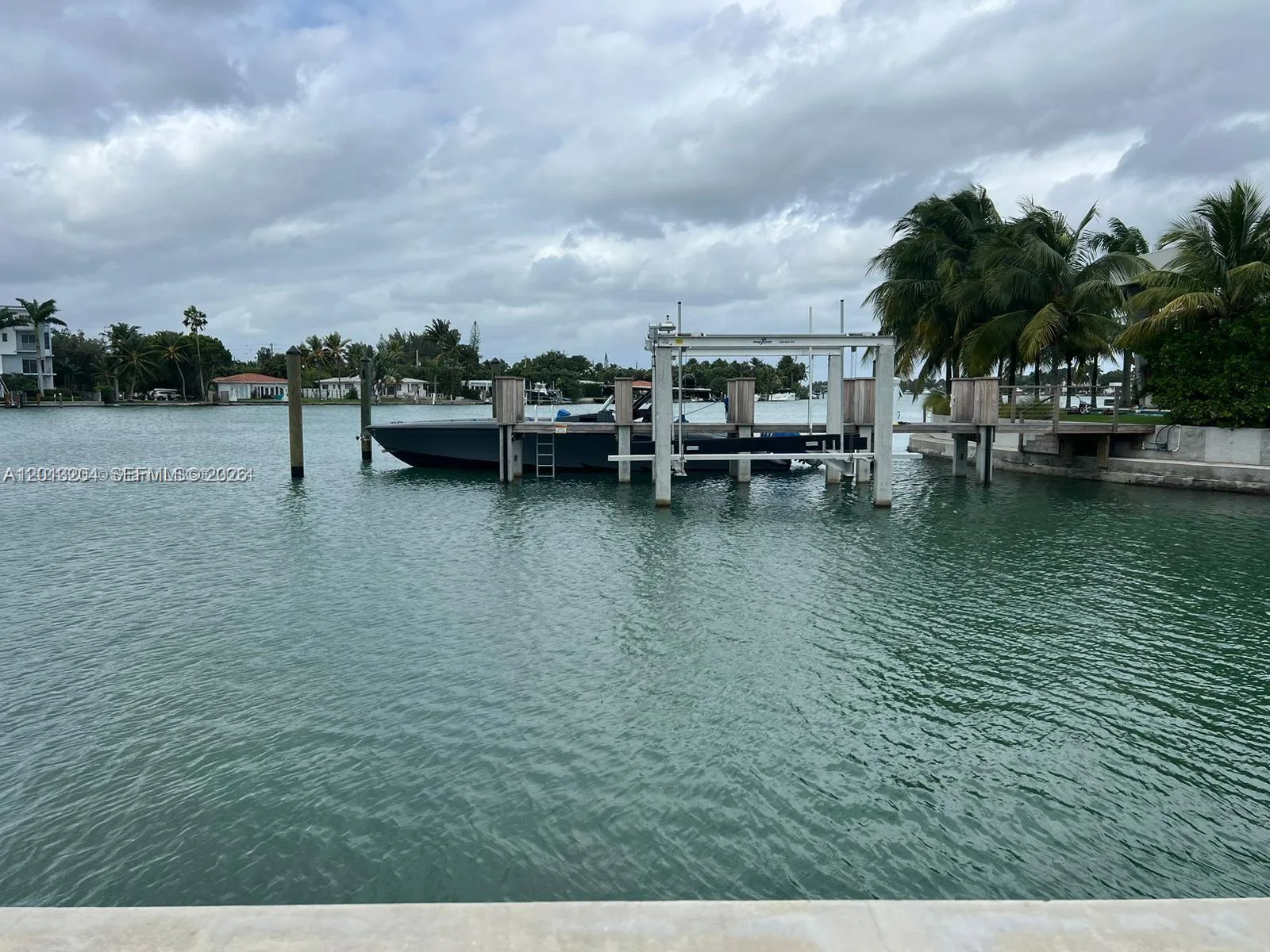 7590 Bayside Ln, Miami Beach, FL 33141 photo 9