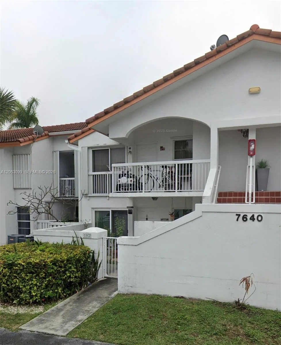 7640 SW 153rd Ct # 102, Miami, FL 33193