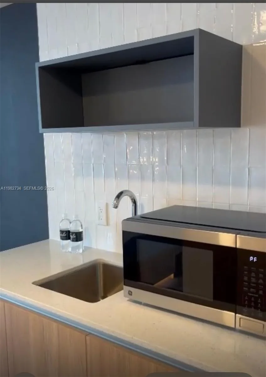 159 NE 6th St # 1804, Miami, FL 33132 photo 13