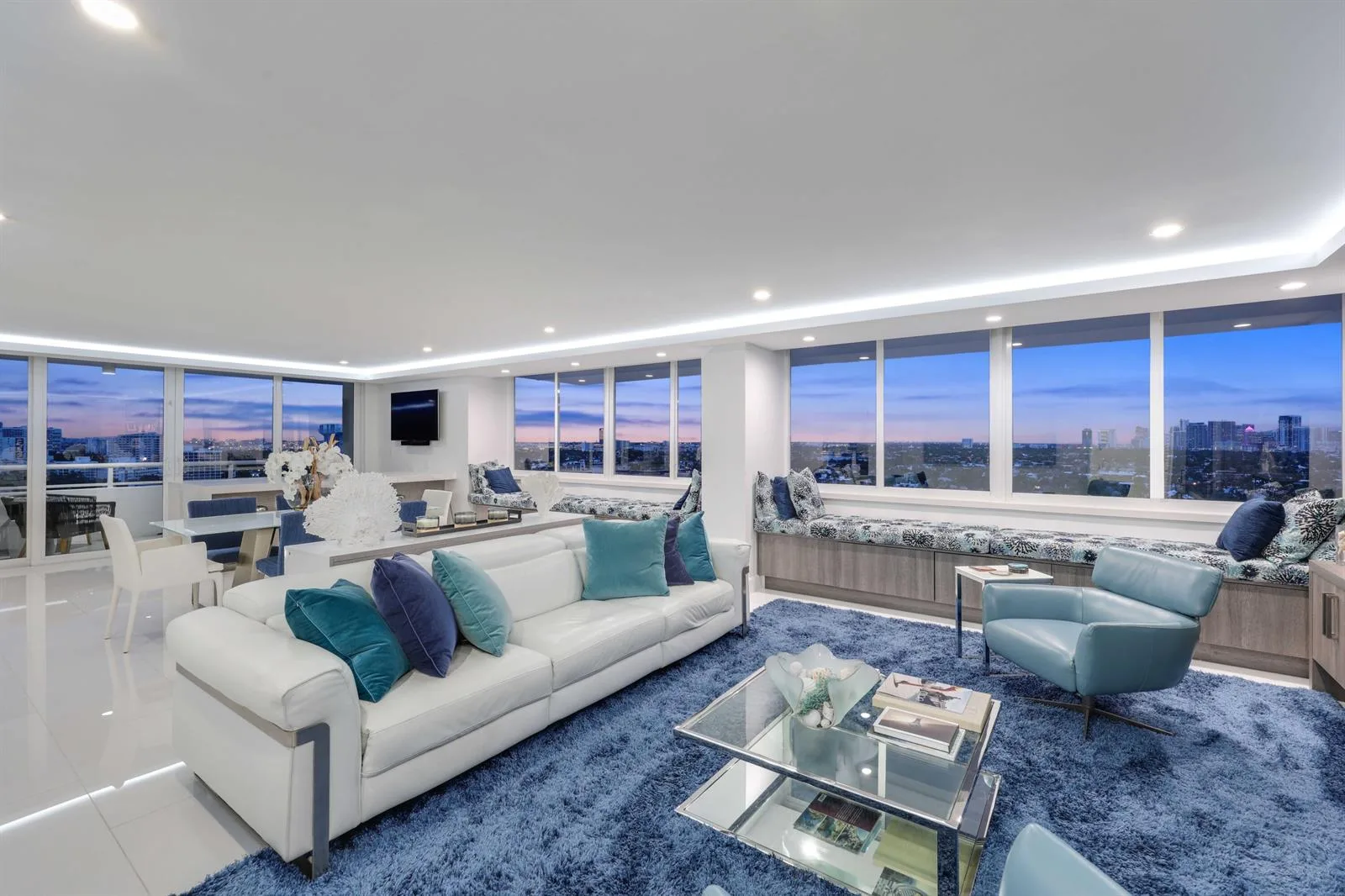 545 S FORT LAUDERDALE BEACH Boulevard # 1703/1704, Fort Lauderdale, FL 33304 — zdjęcie 3